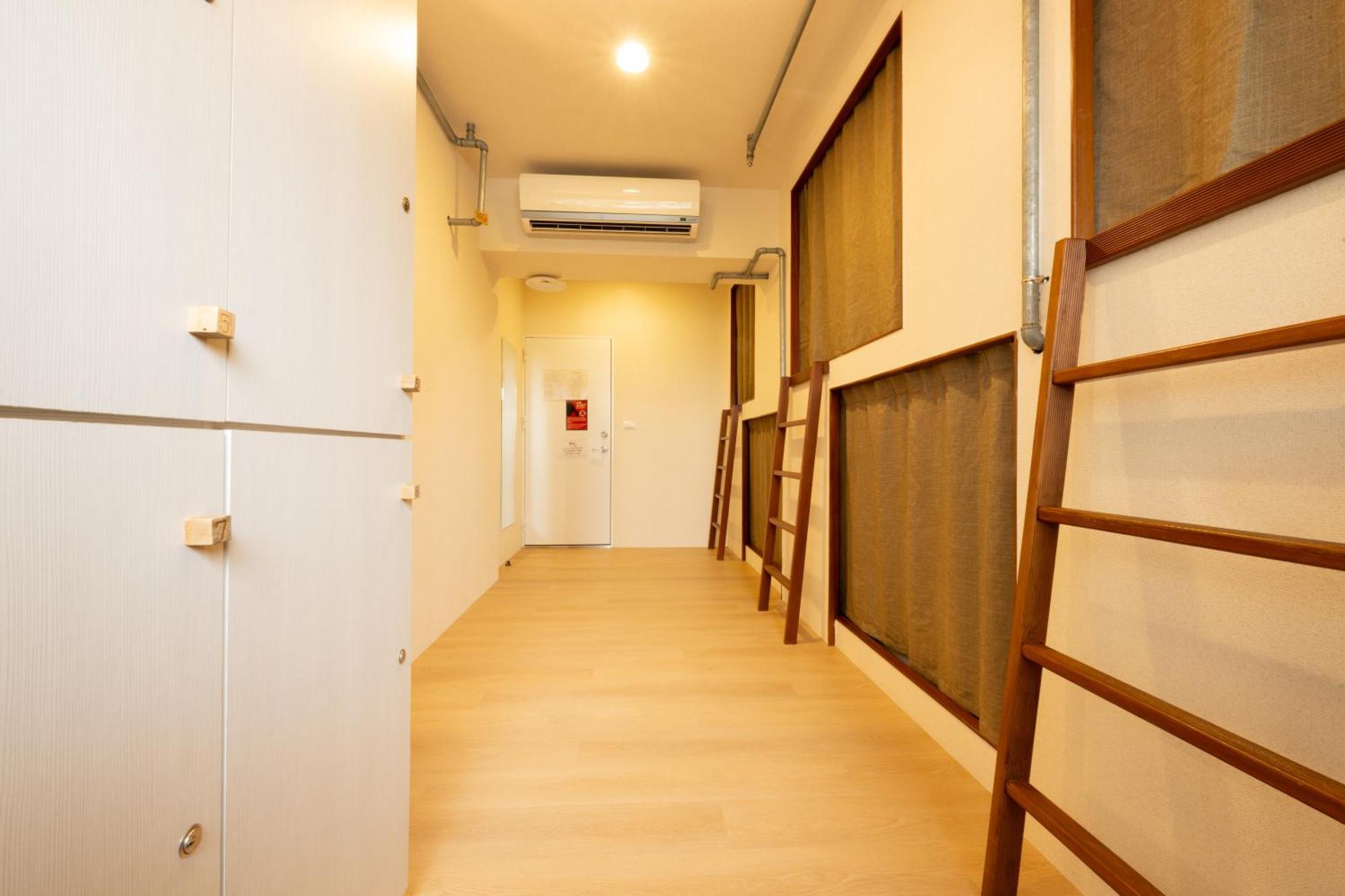 Cat Tail Pocket Inn Taipei Esterno foto